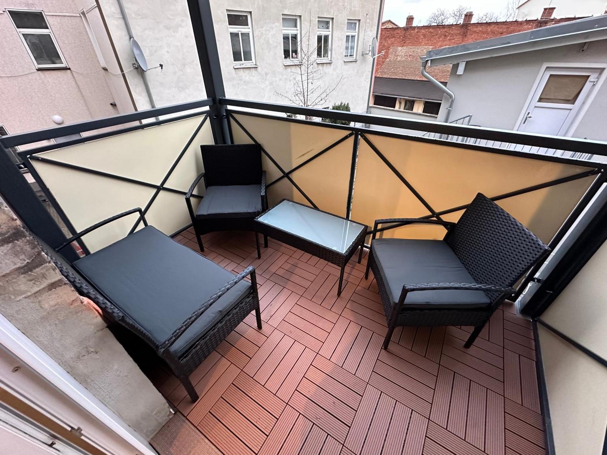 Ferienwohnung Fuer 8 Mit Balkon Erfurt Exterior foto